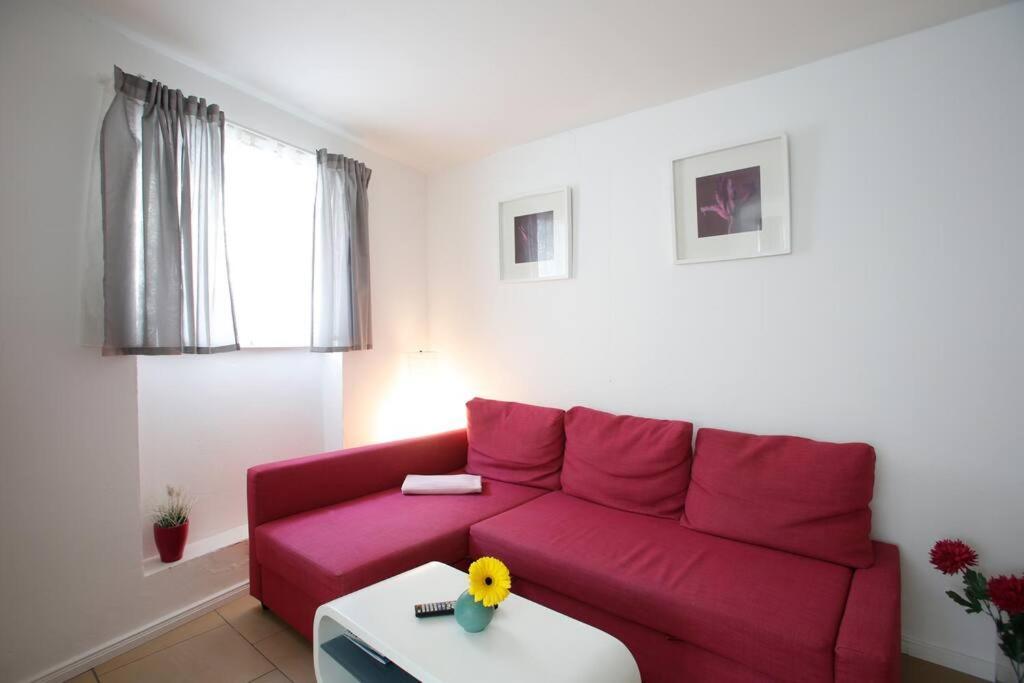 Sunny Apartment At Rostock - Pink Ngoại thất bức ảnh